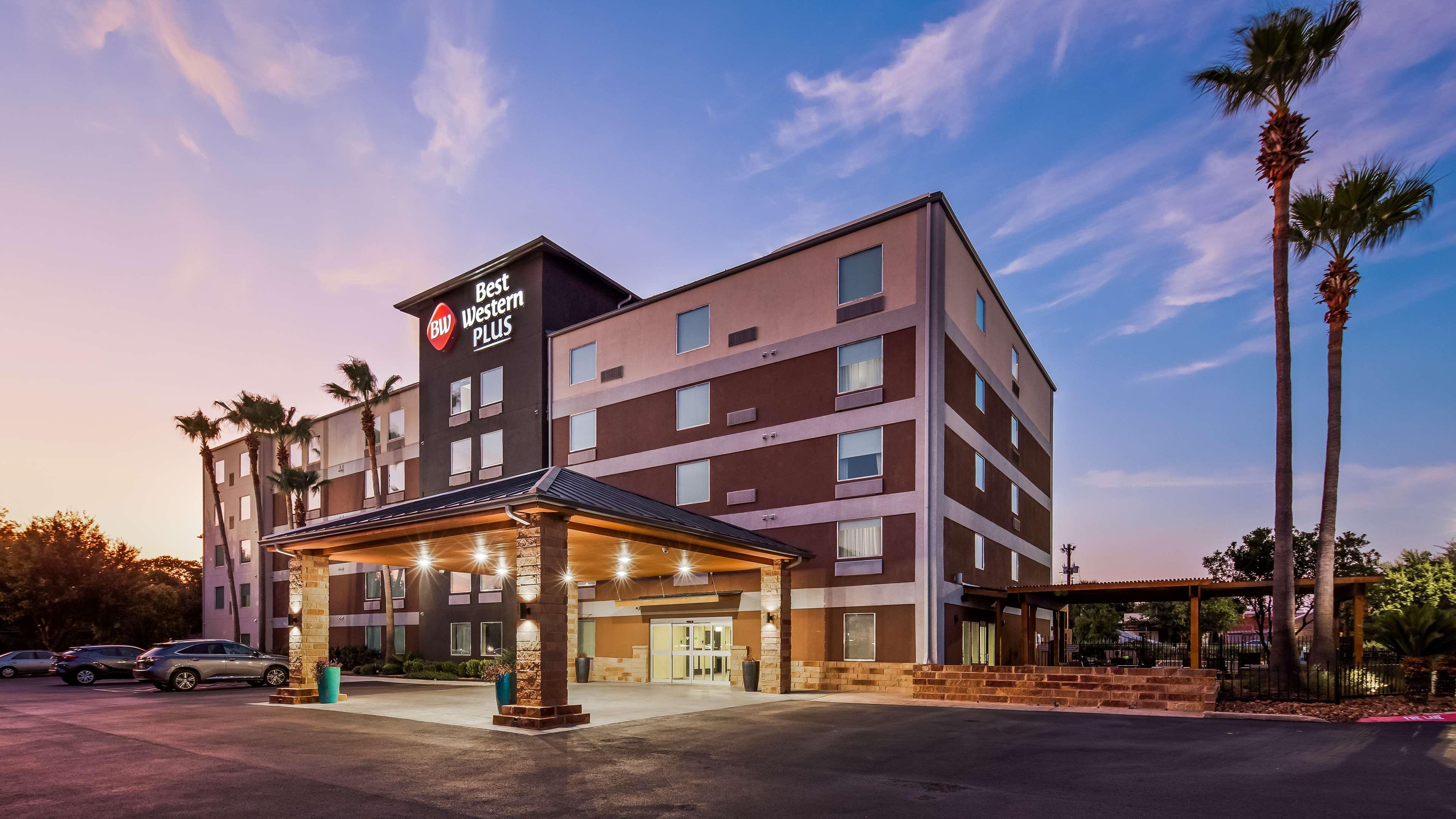 Best Western Plus Madison-Huntsville Hotel Exteriör bild